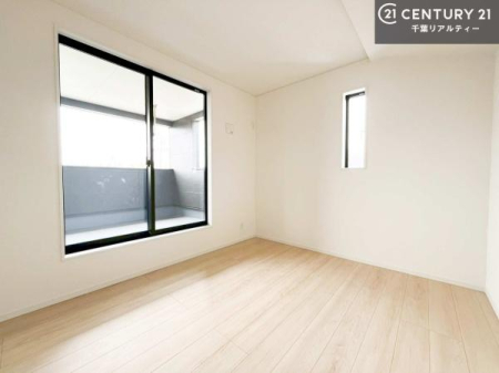 �m�� �o���R�j�[�ɖʂ��Ă���m���ł��B���邭�����肪����A���C����������ł��܂��I���N���āA�O�ɏo�Ĕw�L�т����[�ċz�����ǂ������}������邱�Ƃ��ł��܂��B