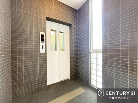 ���̑����p�� �G���x�[�^�[�����ŁA���X�̈ړ������K�B
�����̓��₨�ו��̑������ł��A�X���[�Y�ɂ��A��������܂��I