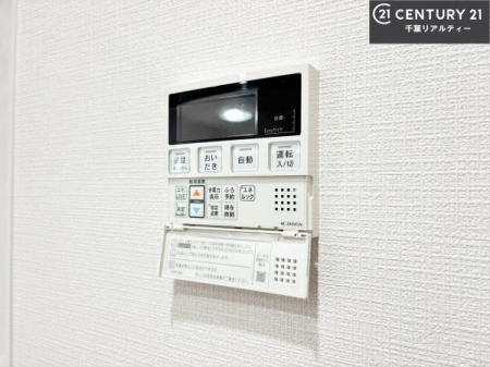 ���̑����� �{�^���̃X�C�b�`�⎩���ł����C�̏������������߁A�킴�킴��������ꂽ��p���������肷��K�v���Ȃ��֗��ł��ˁI