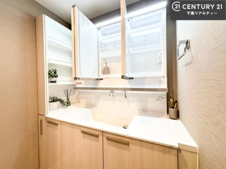 ���ʑ�E���ʏ� �[�����ʑ�{�E���́A�������˂ɂ����̂ł�����ꂪ�y�X�I���������ۂĂ܂��I
�L���C�Ȑ��ʏ��Ŏ��������̃��`�x�[�V�������オ��܂��ˁI