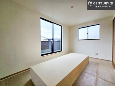 �m�� �o���R�j�[�ɖʂ��Ă���m���ł��B���邭�����肪����A���C����������ł��܂��I���N���āA�O�ɏo�Ĕw�L�т����[�ċz�����ǂ������}������邱�Ƃ��ł��܂��B