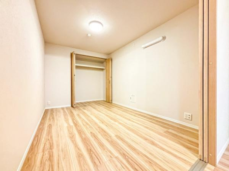 �m�� �V���v���Ƀf�U�C������Ă��邽�߁A�Ƌ��I�т܂���I
���C�ɓ���̉Ƌ��u���Ă��낰���Ԃ���邱�Ƃ��ł��܂��B