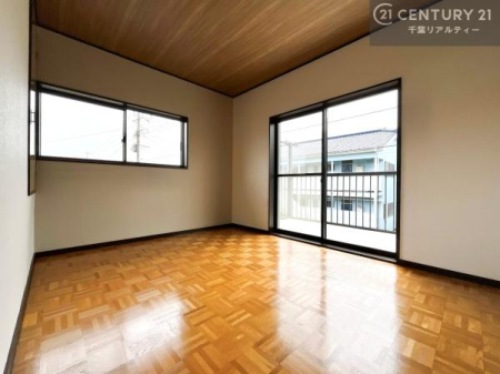 �m�� �o���R�j�[�ɖʂ��Ă���m���ł��B���邭�����肪����A���C����������ł��܂��I���N���āA�O�ɏo�Ĕw�L�т����[�ċz�����ǂ������}������邱�Ƃ��ł��܂��B