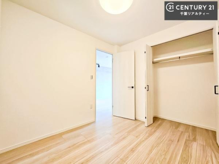 �q������ ���[�X�y�[�X�����Ă��܂��I�������X�b�L�����ڂ��鎖���ł��܂��ˁB
�Ƌ��I�΂Ȃ��V���v���ȃf�U�C���ׁ̈A�Ƌ��I�΂����C�ɓ���̋�ԍ�肪�ł������ł��ˁB