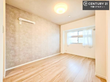 �m�� ���邭���ʂ��̗ǂ������ł��B�u�V���v���v�Ƀf�U�C�����ꂽ�����B���R�x�������̂ŉƋ�⃌�C�A�E�g�ł��D�݂̋�Ԃ�n��グ���܂��B�����x�A���n�ɂĂ��m�F���������B