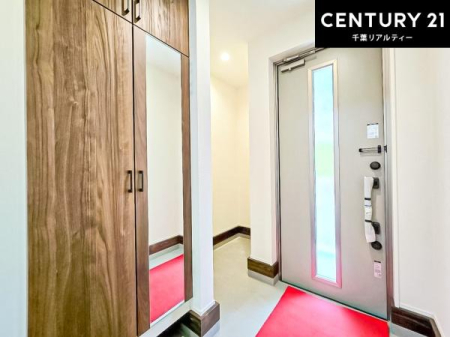 ���� �~���[�t���V���[�Y�{�b�N�X�t���Ȃ̂ŁA���ւ��Еt�����|�������₷���ł��I
�X�b�L���������ւŌ˂��J�����u�ԁA�������̂���S�n������Ԃ��o�}���Ă���܂��B