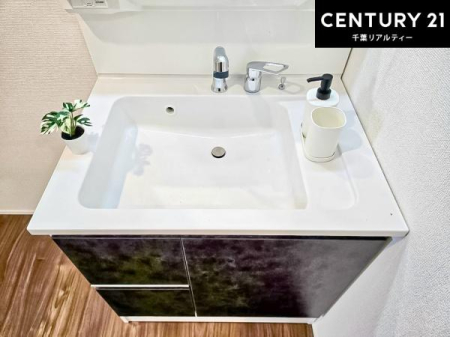 ���ʑ�E���ʏ� �[�����ʑ�{�E���́A�������˂ɂ����̂ł�����ꂪ�y�X�I���������ۂĂ܂��I
�L���C�Ȑ��ʏ��Ŏ��������̃��`�x�[�V�������オ��܂��ˁI