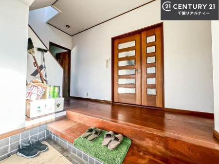 ���� ���ċA���Ă��Ă��A�������܁I�����������Ȃ�A�D�����}������Ă�����ԂɂȂ��Ă��܂��B
���邭��������錺�ւł��I