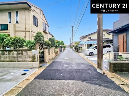 �O�ʓ��H�܂ތ��n�ʐ^ �S�䂭�܂Ō��n����������������悤�A�����ē��̂��p�ӂ������Ă���܂��B���C�y�ɂ��₢���킹�̏�A���z�̕�炵�ւ̈�������i�߂��������I