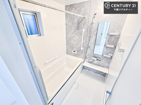���� �������������l�̕��͋C�̃o�X���[���́A�����o�Ă��ăo�X�^�C�����[���I
���d���撣���Ă��邲�J���ɂ��D�݂̓����̓����܂����āA�y����ł݂Ă͂������ł��傤���H