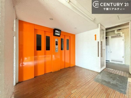 ���̑����p�� �G���x�[�^�[�����ŁA���X�̈ړ������K�B
�����̓��₨�ו��̑������ł��A�X���[�Y�ɂ��A��������܂��I