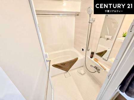 ���� �������������l�̕��͋C�̃o�X���[���́A�����o�Ă��ăo�X�^�C�����[���I
���d���撣���Ă��邲�J���ɂ��D�݂̍���̓����܂����āA�y����ł݂Ă͂������ł��傤���H