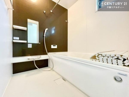 ���� �������������l�̕��͋C�̃o�X���[���́A�����o�Ă��ăo�X�^�C�����[���I
���d���撣���Ă��邲�J���ɂ��D�݂̍���̓����܂����āA�y����ł݂Ă͂������ł��傤���H