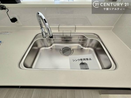 �L�b�`�� ���C�h�ȃV���N�ł��ˁI�������˂ɂ������������₷���Ǝ����y�X�d�l�̃V�X�e���L�b�`���ł��I
�f�U�C�����Ƌ@�\�������˂��L�b�`���Ő�����������܂��ˁI