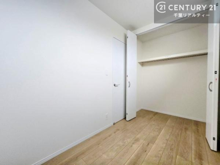 �m�� �V���v���Ƀf�U�C������Ă��邽�߁A�Ƌ��I�т܂���I
���C�ɓ���̉Ƌ��u���Ă��낰���Ԃ���邱�Ƃ��ł��܂��B