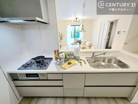 �L�b�`�� ���[�X�y�[�X���L�x�ŁA�����X�y�[�X���X�b�L���ƕЕt���Ђ�`�����p�ł��܂��I
���K�ɍ�Ƃ��ł��A�Ǝ��̌����A�b�v�I�����̗���������܂��I