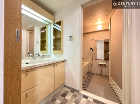 ���ʑ�E���ʏ� �g�Ȃ�𐮂�����ʏ��́A���������厖�ł��I������̐������̂��镵�͋C�����o�I�C�����悭���g�����������܂��B