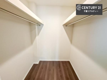 ���[ �E�H�[�N�C���N���[�[�b�g�t���ł��B��������̂��m���Ȃǂ����[���Ă��������ł��ˁI���ɂ���@�������ȂǋG�ߕ��̑傫�ȉƓd�����[�ł��܂��I