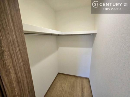 ���[ �E�H�[�N�C���N���[�[�b�g�t���ł��B��������̂��m���Ȃǂ����[���Ă��������ł��ˁI���ɂ���@�������ȂǋG�ߕ��̑傫�ȉƓd�����[�ł��܂��I