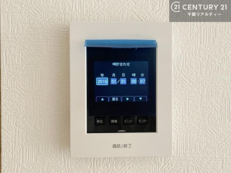 ���̑� TV���j�^�[�t�C���^�[�t�H���������B���K�҂̊���m�F���Ă���Ή��ł��邽�߁A�h�Ɩʂɂ��z�����ꂽ���S�̐ݔ��ł��B