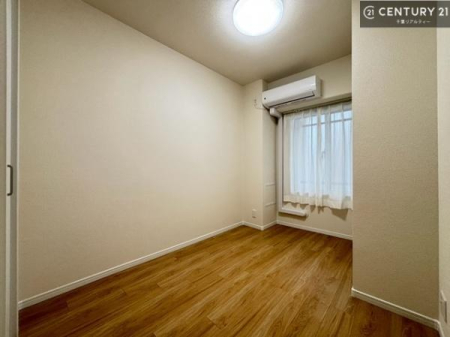 �m�� �V���v���Ƀf�U�C������Ă��邽�߁A�Ƌ��I�т܂���I
���C�ɓ���̉Ƌ��u���Ă��낰���Ԃ���邱�Ƃ��ł��܂��B