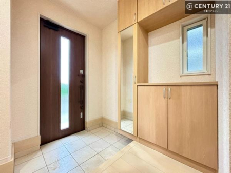 ���� ���ċA���Ă��Ă��A�������܁I�����������Ȃ�A�D�����}������Ă�����ԂɂȂ��Ă��܂��B
���邭��������錺�ւł��I