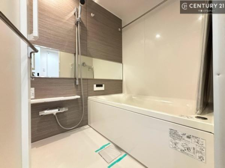 ���� �������������l�̕��͋C�̃o�X���[���́A�����o�Ă��ăo�X�^�C�����[���I
���d���撣���Ă��邲�J���ɂ��D�݂̍���̓����܂����āA�y����ł݂Ă͂������ł��傤���H