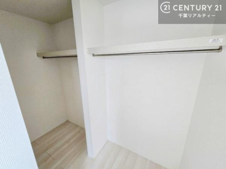 ���[ �E�H�[�N�C���N���[�[�b�g�t���ł��B��������̂��m���Ȃǂ����[���Ă��������ł��ˁI���ɂ���@�������ȂǋG�ߕ��̑傫�ȉƓd�����[�ł��܂��I