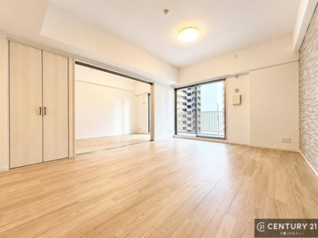 �m�� �o���R�j�[�ɖʂ��Ă���m���ł��B���邭�����肪����A���C����������ł��܂��I���N���āA�O�ɏo�Ĕw�L�т����[�ċz�����ǂ������}������邱�Ƃ��ł��܂��B
