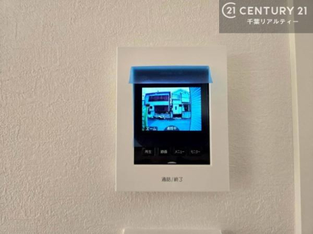���̑� TV���j�^�[�t�C���^�[�t�H���������B���K�҂̊���m�F���Ă���Ή��ł��邽�߁A�h�Ɩʂɂ��z�����ꂽ���S�̐ݔ��ł��B