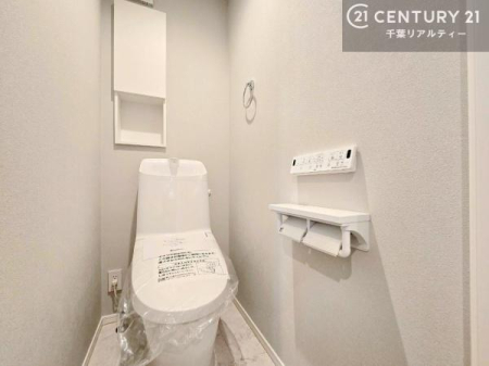 �g�C�� �������֍��ɂ��A�~��͕֍����g�����ł���̂ŗ₽���֍��ɍ��炸�ɍςފ������d�l�ł��I�V���v���ȃJ���[����Ƃ��Ă���̂ŁA������ꂪ���₷���ł��B
