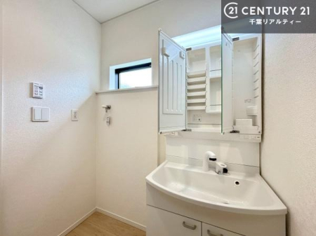 ���ʑ�E���ʏ� �g�Ȃ�𐮂�����ʏ��́A���������厖�ł��I������̐������̂��镵�͋C�����o�I�C�����悭���g�����������܂��B
