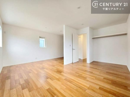 �q������ ���[�X�y�[�X�����Ă��܂��I�������X�b�L�����ڂ��鎖���ł��܂��ˁB
�Ƌ��I�΂Ȃ��V���v���ȃf�U�C���ׁ̈A�Ƌ��I�΂����C�ɓ���̋�ԍ�肪�ł������ł��ˁB