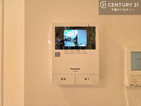 ���̑� TV���j�^�[�t�C���^�[�t�H���������B���K�҂̊���m�F���Ă���Ή��ł��邽�߁A�h�Ɩʂɂ��z�����ꂽ���S�̐ݔ��ł��B