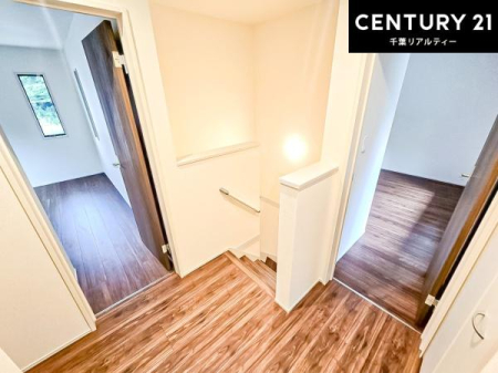 ���̑����� �K�i�͖��邭��������������ƌ�����̂ŏ�艺�肪���S�I���q�l�₲�N�z�̕������S���Ă����p�����܂��ˁI
