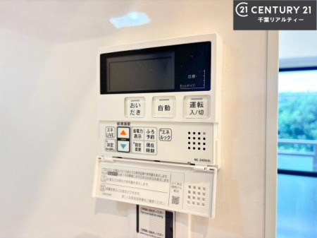 ���̑����� �{�^���̃X�C�b�`�⎩���ł����C�̏������������߁A�킴�킴��������ꂽ��p���������肷��K�v���Ȃ��֗��ł��ˁI