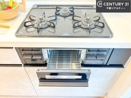 �L�b�`�� �R�����͎O������̂ł������̓����i�s���ł��܂��B
�������O�����t���ł��B�����X�y�[�X���L�X���Ă���׍�Ƃ����₷���I�g�����肪�ǂ��V�X�e���L�b�`���ł��I