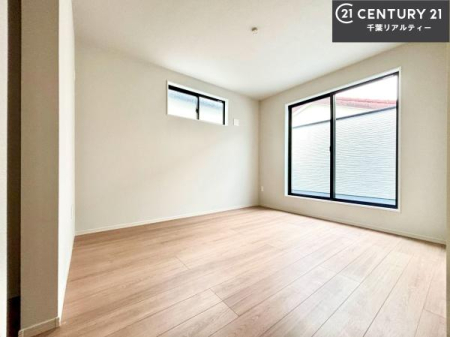 �m�� �o���R�j�[�ɖʂ��Ă���m���ł��B���邭�����肪����A���C����������ł��܂��I���N���āA�O�ɏo�Ĕw�L�т����[�ċz�����ǂ������}������邱�Ƃ��ł��܂��B