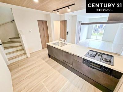 �L�b�`�� ���[�X�y�[�X���L�x�ŁA�����X�y�[�X���X�b�L���ƕЕt���Ђ�`�����p�ł��܂��I
���K�ɍ�Ƃ��ł��A�Ǝ��̌����A�b�v�I�����̗���������܂��I