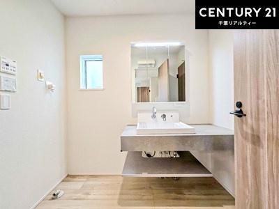 ���ʑ�E���ʏ� �I�[�v���^�C�v�̐��ʑ�́A�������ōa���Ȃ�������ꂪ���₷�����͓I�Ȑ��ʑ�ł��I�����̐g�x�x�����K�I