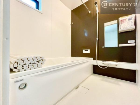 ���� �������������l�̕��͋C�̃o�X���[���́A�����o�Ă��ăo�X�^�C�����[���I
���d���撣���Ă��邲�J���ɂ��D�݂̍���̓����܂����āA�y����ł݂Ă͂������ł��傤���H
