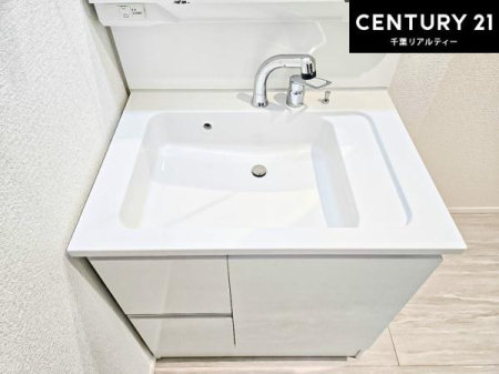 ���ʑ�E���ʏ� �[�����ʑ�{�E���́A�������˂ɂ����̂ł�����ꂪ�y�X�I���������ۂĂ܂��I
�L���C�Ȑ��ʏ��Ŏ��������̃��`�x�[�V�������オ��܂��ˁI
