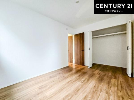 �q������ ���[�͂̂���m���ł��B����������������L�X�Ǝg���ċC�������ǂ��ł��I
�L���C�Ȗ��邢�������ŉ߂����̂́A�X�ɂ̂�т�������ł��܂��ˁI