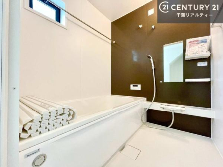���� �������������l�̕��͋C�̃o�X���[���́A�����o�Ă��ăo�X�^�C�����[���I
���d���撣���Ă��邲�J���ɂ��D�݂̍���̓����܂����āA�y����ł݂Ă͂������ł��傤���H
