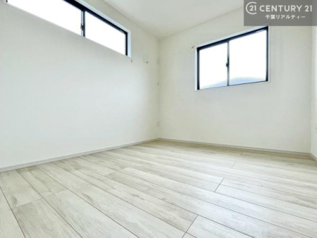 �m�� �V���v���Ƀf�U�C������Ă��邽�߁A�Ƌ��I�т܂���I
���C�ɓ���̉Ƌ��u���Ă��낰���Ԃ���邱�Ƃ��ł��܂��B