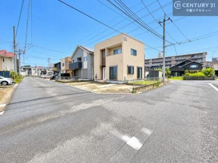 �O�ʓ��H�܂ތ��n�ʐ^ �p�n�Ȃ�ł͂̊J���I�ȗ��n�����́B���͂Ɉ����������Ȃ��A�̂т̂тƂ�����炵�������܂��B
