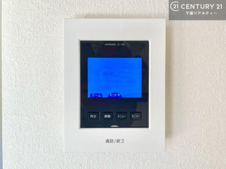 ���̑� TV���j�^�[�t�C���^�[�t�H���������B���K�҂̊���m�F���Ă���Ή��ł��邽�߁A�h�Ɩʂɂ��z�����ꂽ���S�̐ݔ��ł��B