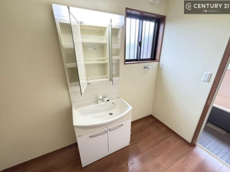 ���ʑ�E���ʏ� �g�Ȃ�𐮂�����ʏ��́A���������厖�ł��I������̐������̂��镵�͋C�����o�I�C�����悭���g�����������܂��B