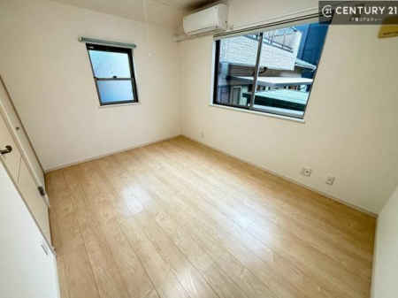 �m�� 2�ʍ̌��Ŏ��R������荞�݂₷���m���B���邭�S�n�悢��ԂŁA�Ƌ��C���e���A�����킹�₷���A���K�ȋ����Ƃ��Ă��g�����������܂��B