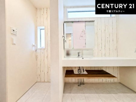 ���ʑ�E���ʏ� �I�[�v���^�C�v�̐��ʑ�́A�������ōa���Ȃ�������ꂪ���₷�����͓I�Ȑ��ʑ�ł��I�����̐g�x�x�����K�I